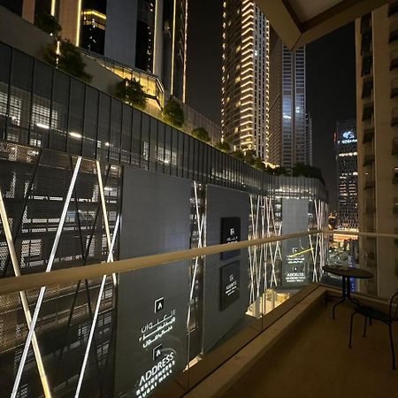 Downtown Holiday'S - 1 Min To Dubai Mall & Burj Khalifa Hostel Eksteriør bilde