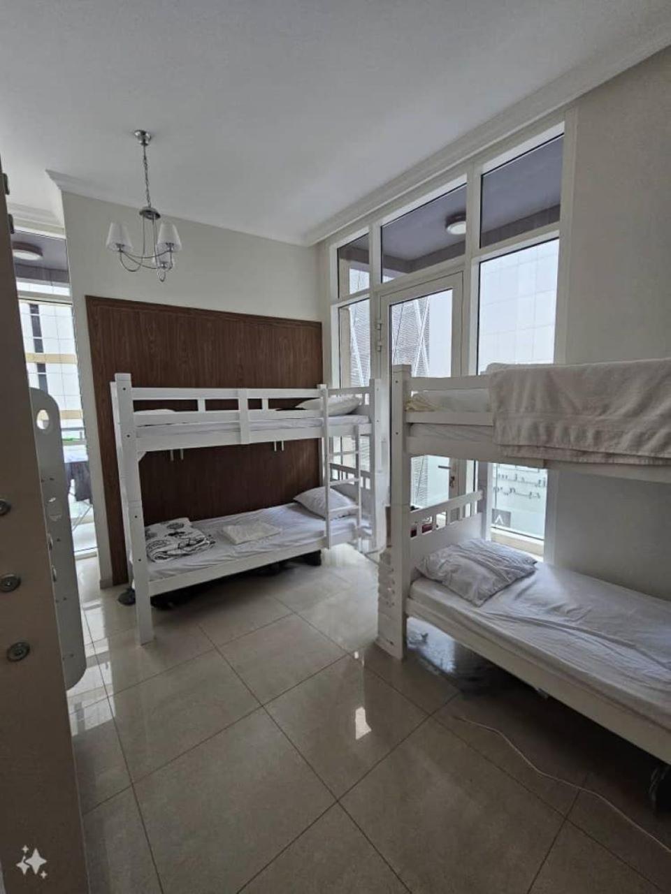 Downtown Holiday'S - 1 Min To Dubai Mall & Burj Khalifa Hostel Eksteriør bilde