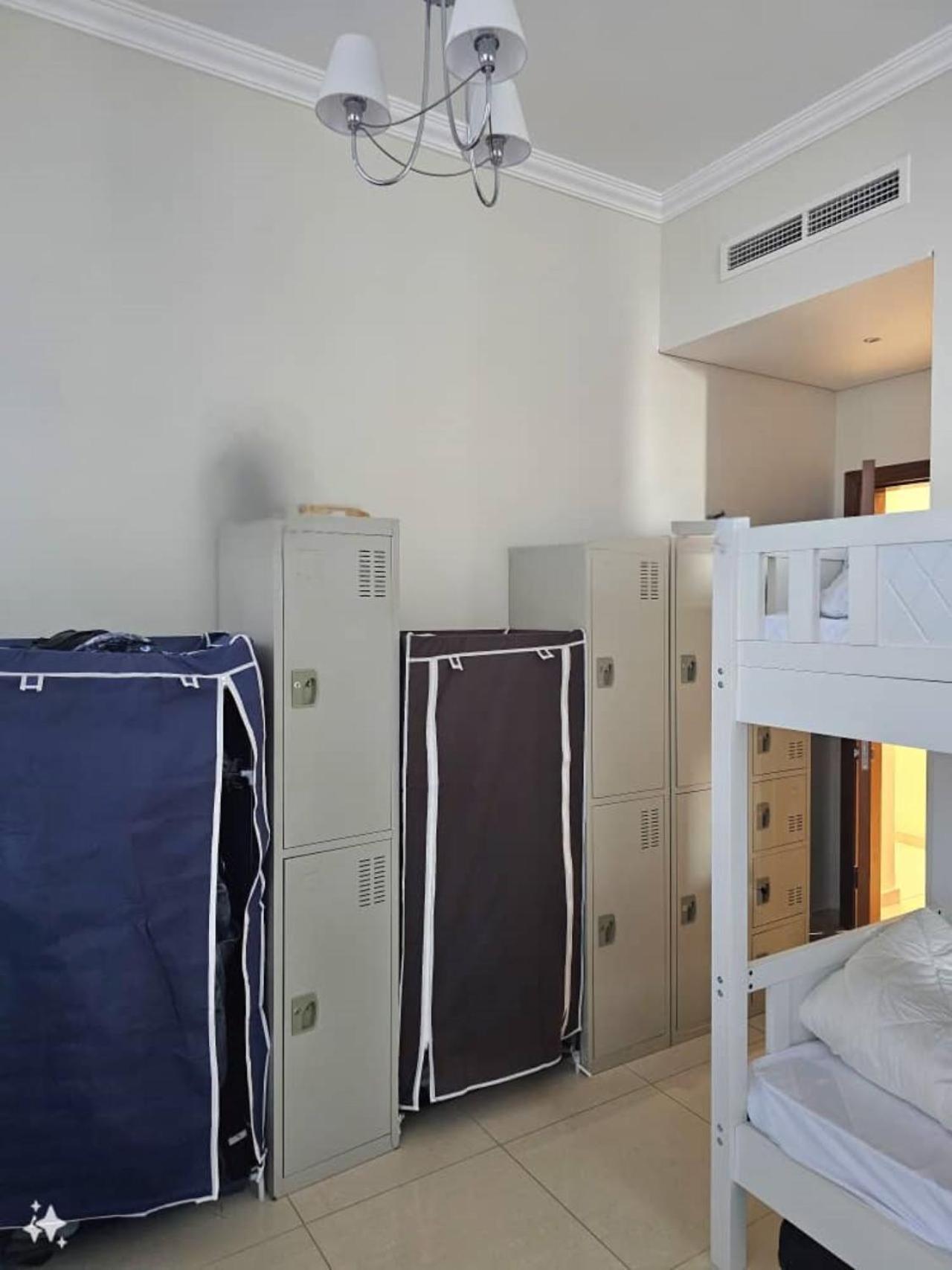 Downtown Holiday'S - 1 Min To Dubai Mall & Burj Khalifa Hostel Eksteriør bilde