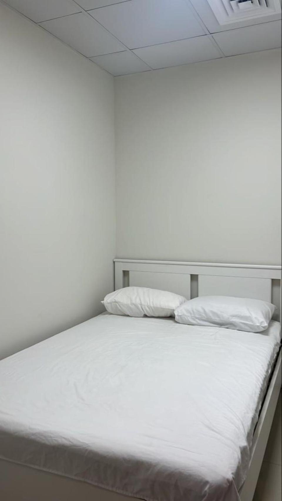 Downtown Holiday'S - 1 Min To Dubai Mall & Burj Khalifa Hostel Eksteriør bilde